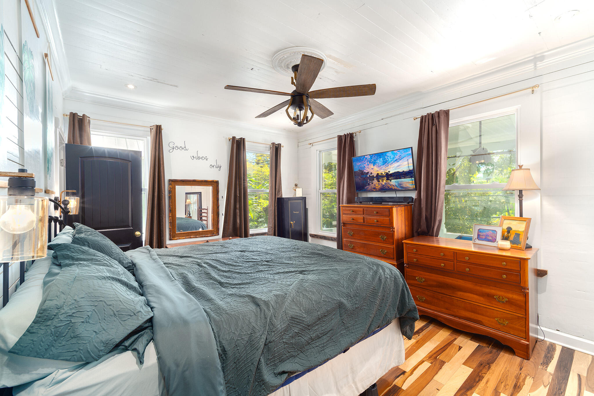 529 Simonton Street Key West, FL 33040 - Photo 41 of 81 Primary bedroom