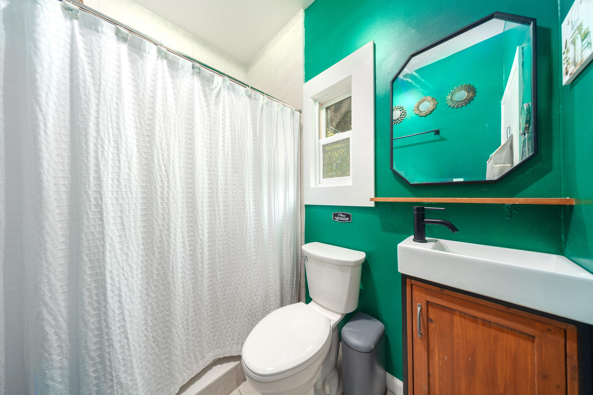 529 Simonton Street Key West, FL 33040 - Photo 52 of 82 Guest bathroom