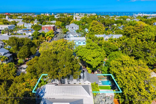 $2,975,000 | 529 Simonton Street, Key West, FL 33040