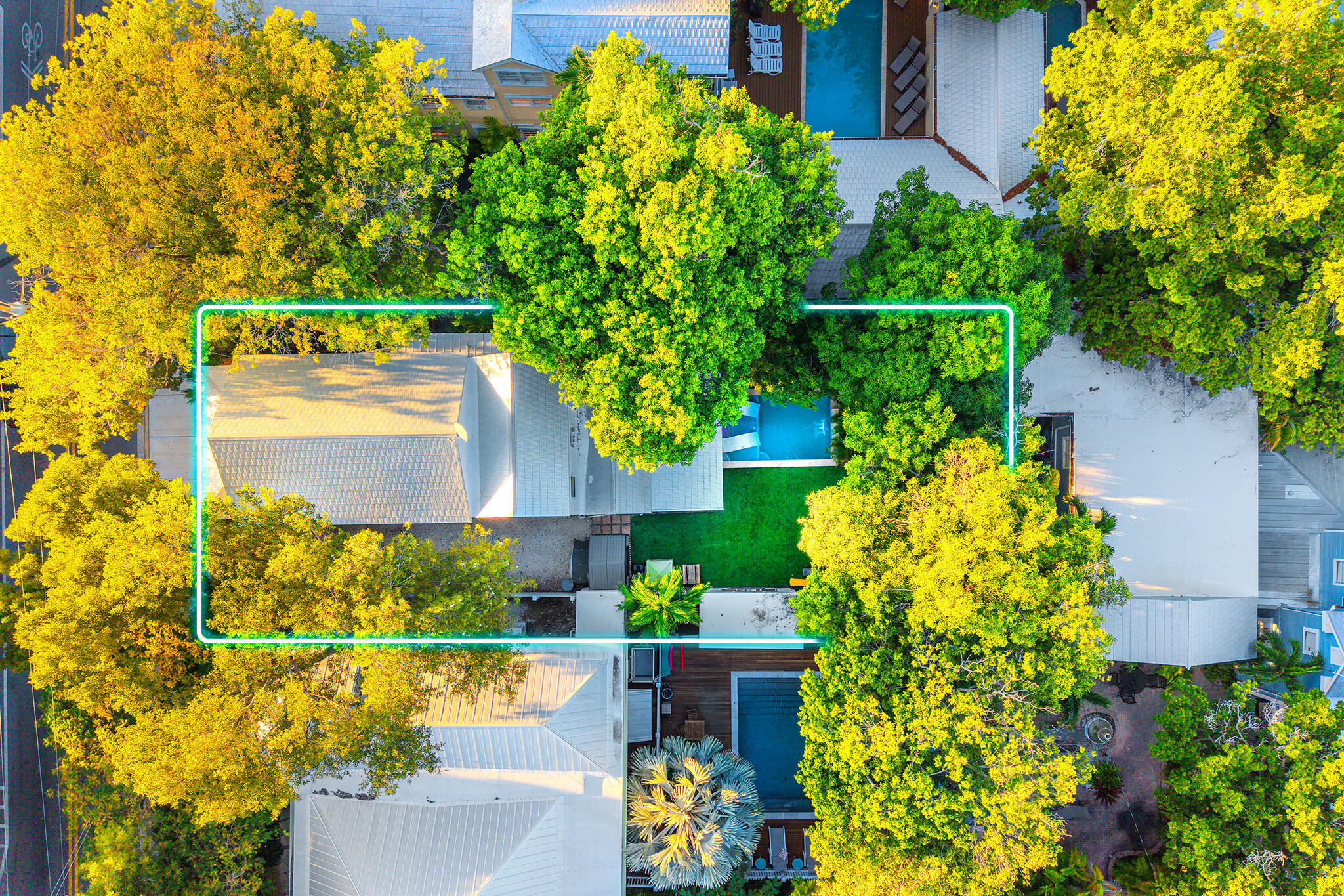 529 Simonton Street Key West, FL 33040 - Photo 10 of 82 Lot lines are approximate