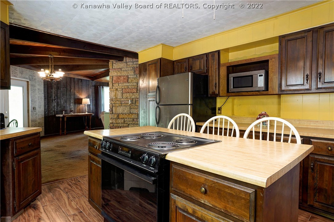 2163 Bomont Road Bomont, WV 25030 - Photo 10 of 32 Gallery Image 10