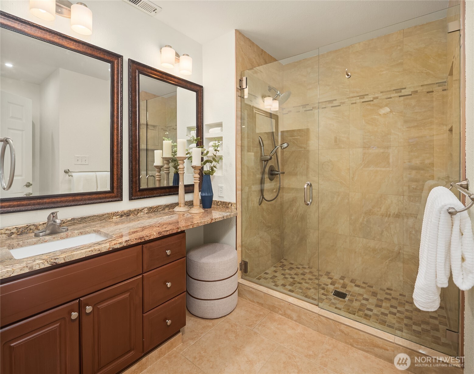 755 Northwest Juniper Street Issaquah, WA 98027 - Photo 22 of 39