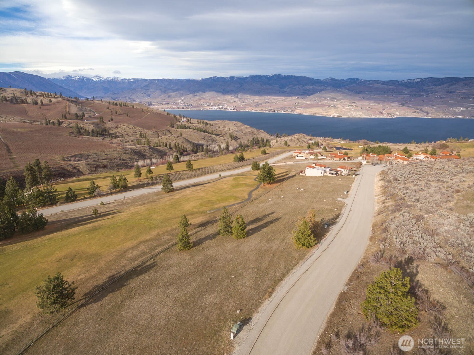 320 Paintbrush Road Chelan, WA 98816 - Photo 11 of 19