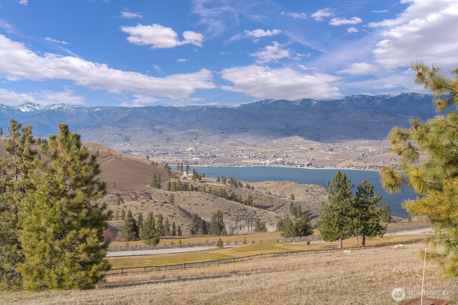 320 Paintbrush Road Chelan, WA 98816 - Photo 17 of 19