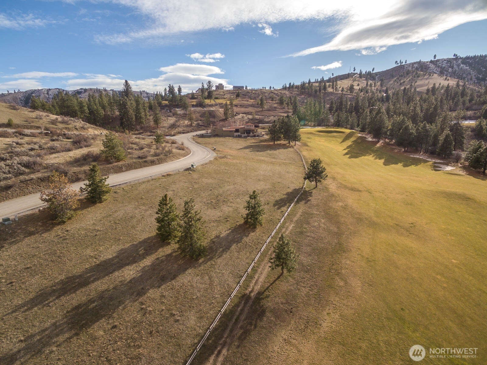 320 Paintbrush Road Chelan, WA 98816 - Photo 9 of 19