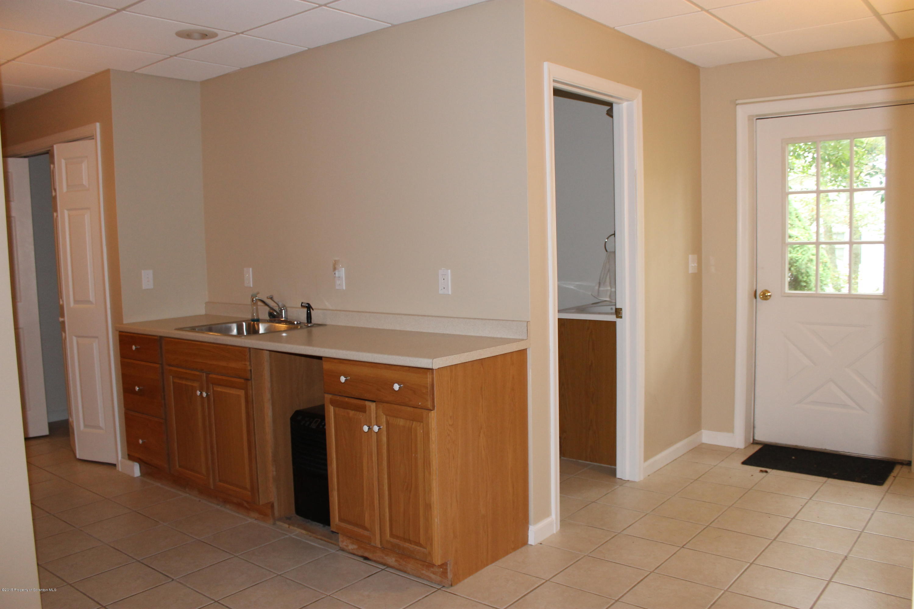 112 Camp Hill Road Clarks Summit, PA 18411 - Photo 21 of 26 Gallery Image 21