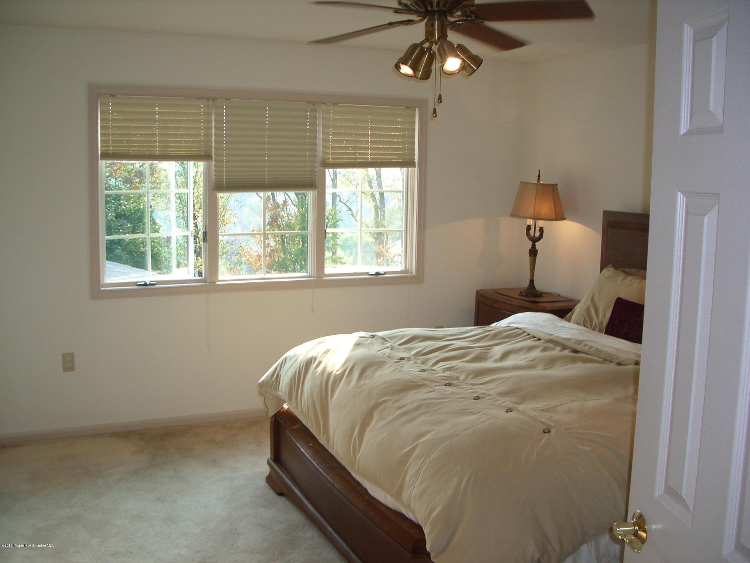 112 Camp Hill Road Clarks Summit, PA 18411 - Photo 10 of 26 Gallery Image 10