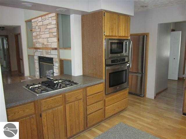 303 Bass Lake Road Traverse City, MI 49685 - Photo 12 of 32 1741590-11.JPG