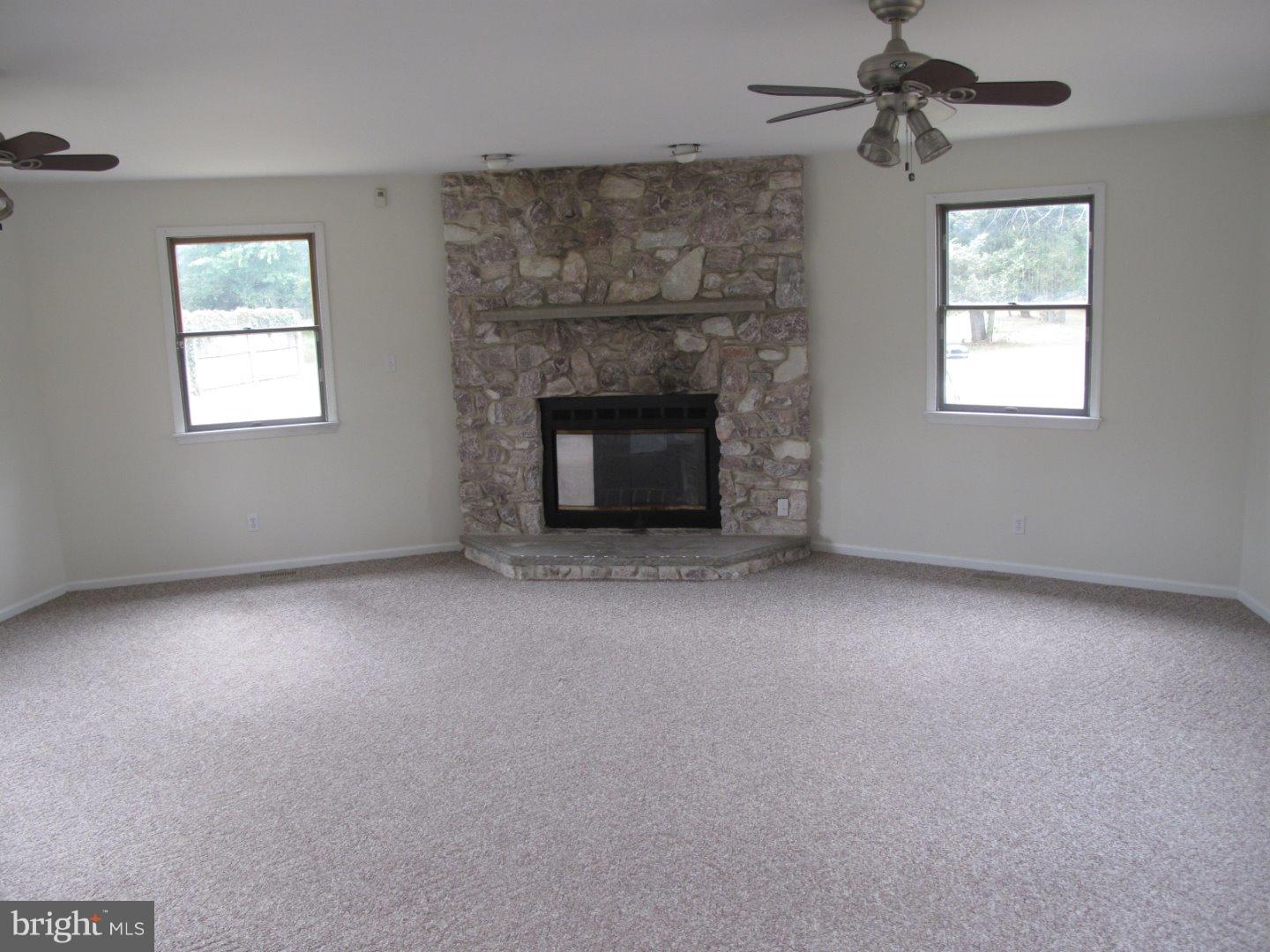 201 Hopewell Road West Berlin, NJ 08091 - Photo 4 of 22