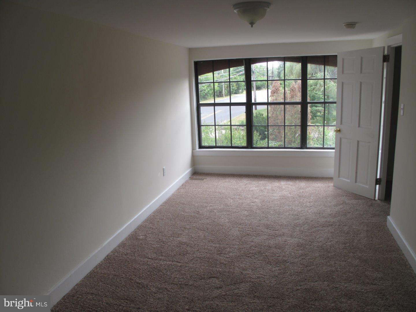 201 Hopewell Road West Berlin, NJ 08091 - Photo 8 of 22