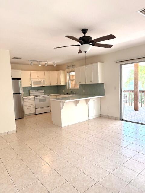 1297 73rd Street, Unit OCEAN Marathon, FL 33050 - Photo 19 of 44 IMG_2039