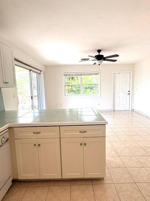 1297 73rd Street, Unit OCEAN Marathon, FL 33050 - Photo 21 of 44 IMG_2041