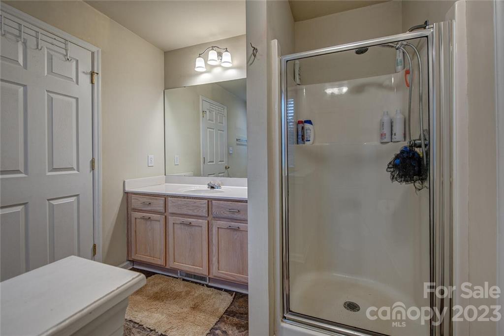 4931 Lakeview Road Charlotte, NC 28216 - Photo 19 of 34 Gallery Image 19