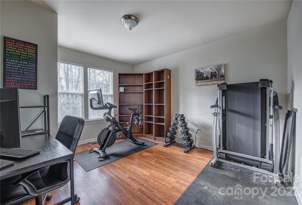 4931 Lakeview Road Charlotte, NC 28216 - Photo 20 of 34 Gallery Image 20