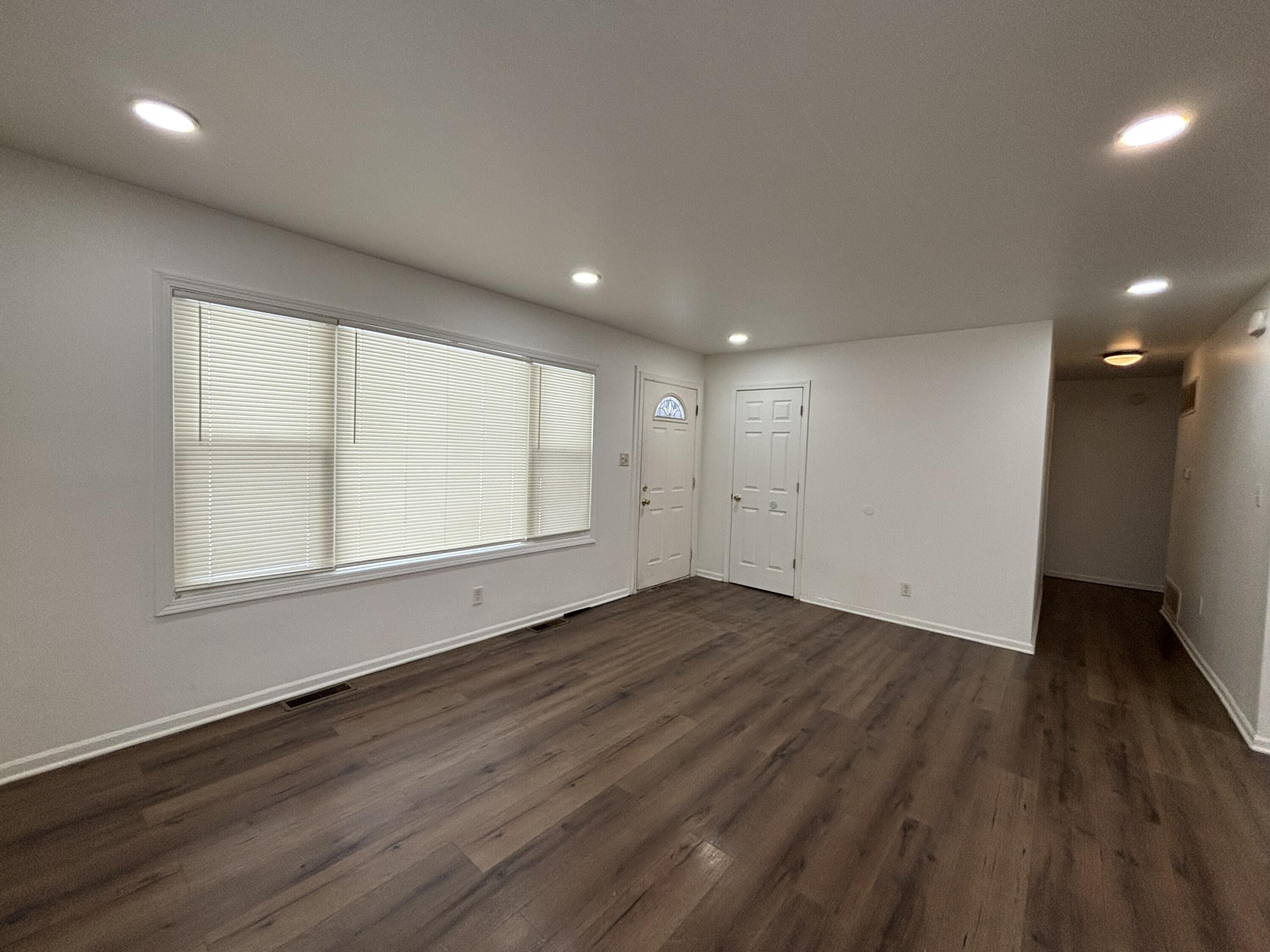 2221 Garfield Street Gary, IN 46404 - Photo 4 of 21 3000x2250