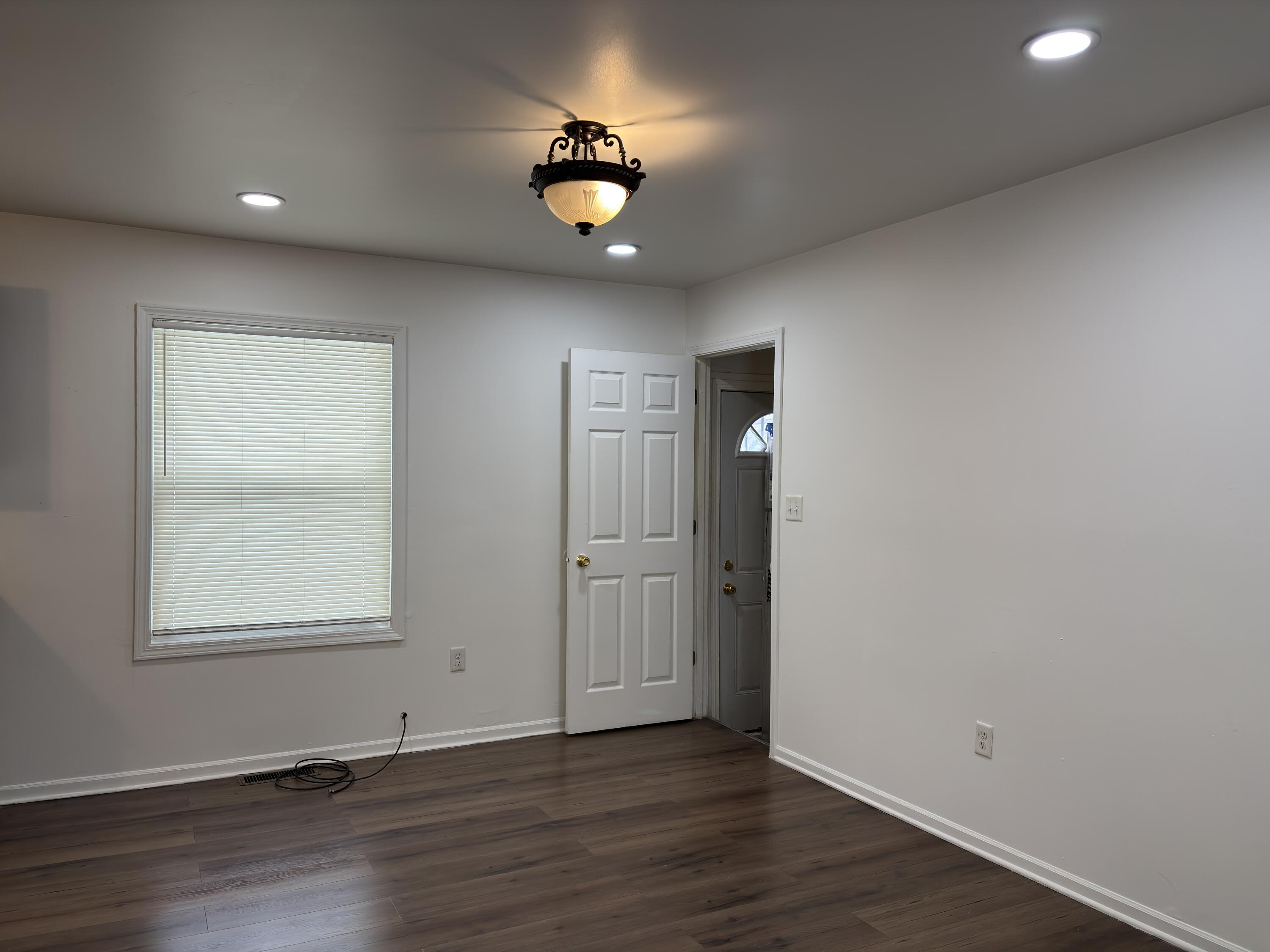 2221 Garfield Street Gary, IN 46404 - Photo 6 of 21 3000x2250