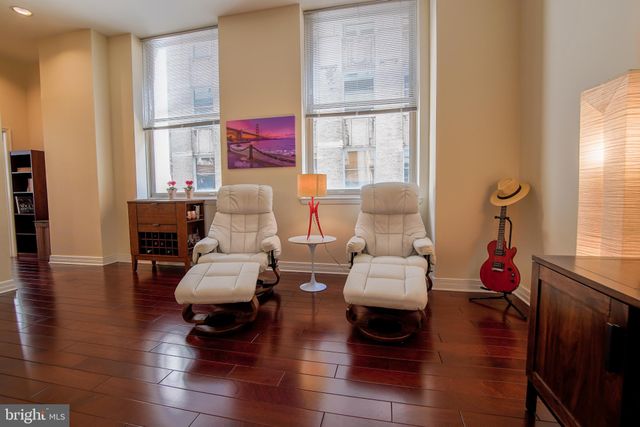 $280,000 | 1600 Arch Street, Unit 1604, Philadelphia, PA 19103