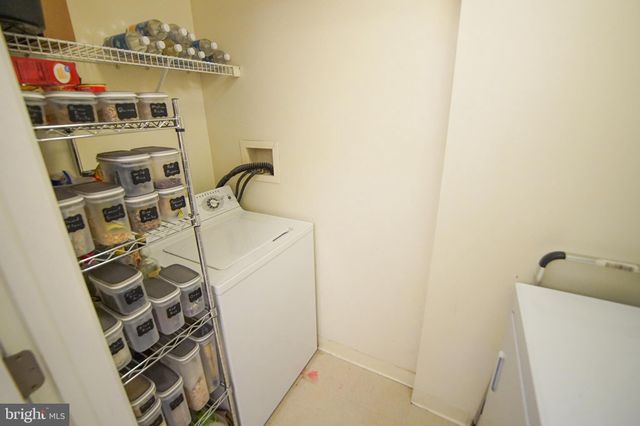 $280,000 | 1600 Arch Street, Unit 1604, Philadelphia, PA 19103