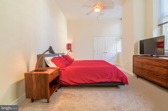 $280,000 | 1600 Arch Street, Unit 1604, Philadelphia, PA 19103