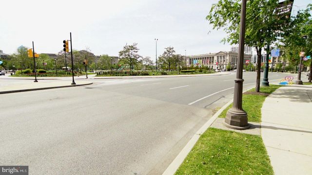 $280,000 | 1600 Arch Street, Unit 1604, Philadelphia, PA 19103