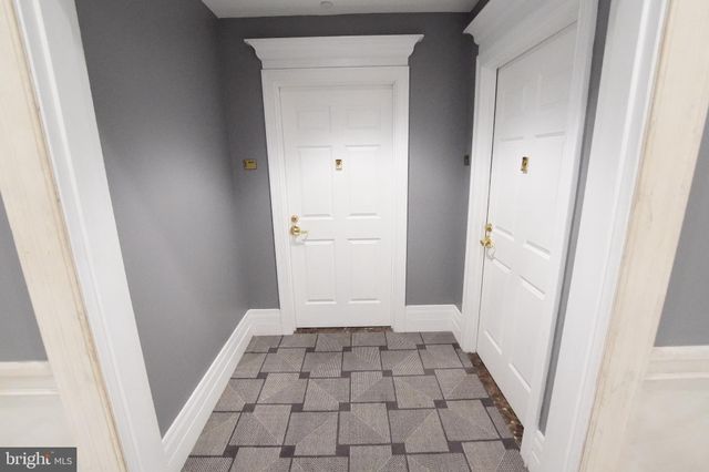 $280,000 | 1600 Arch Street, Unit 1604, Philadelphia, PA 19103