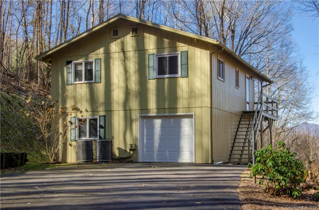 263 Old Country Road Waynesville, NC 28786 - Photo 2 of 28