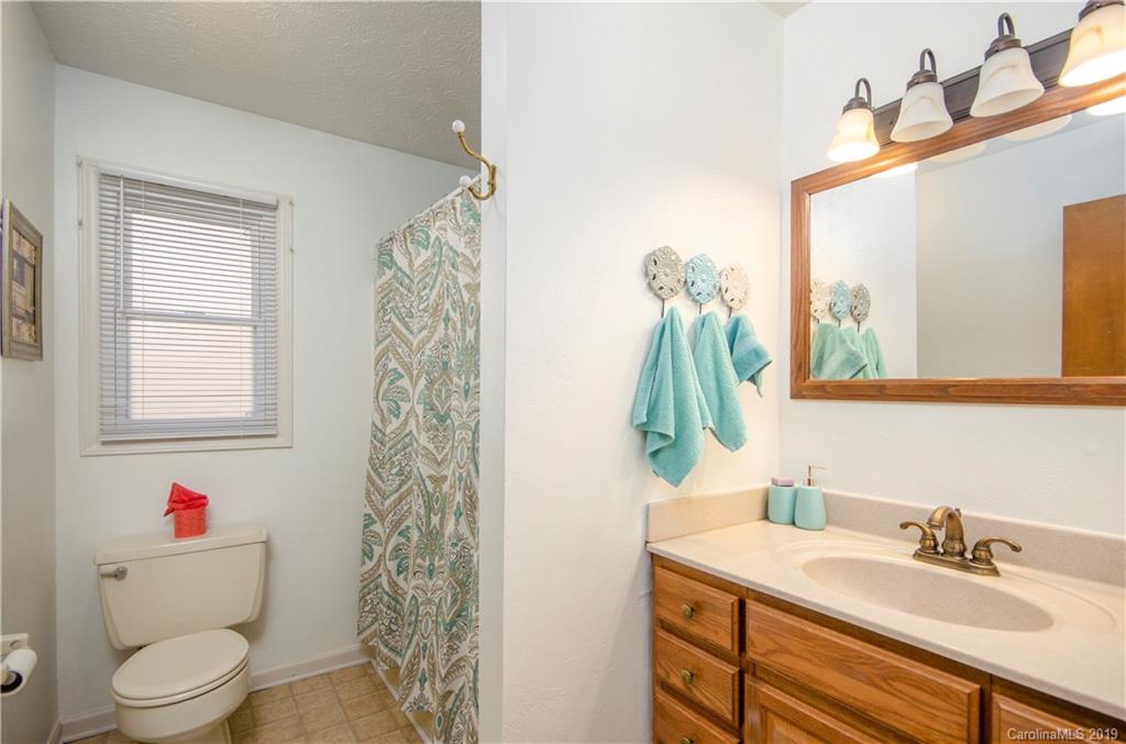 263 Old Country Road Waynesville, NC 28786 - Photo 14 of 28