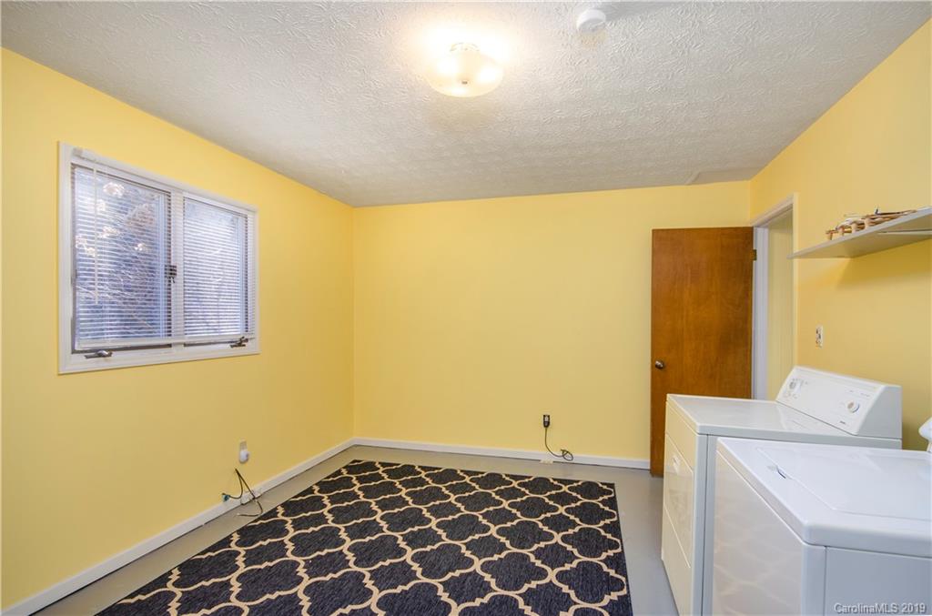 263 Old Country Road Waynesville, NC 28786 - Photo 20 of 28