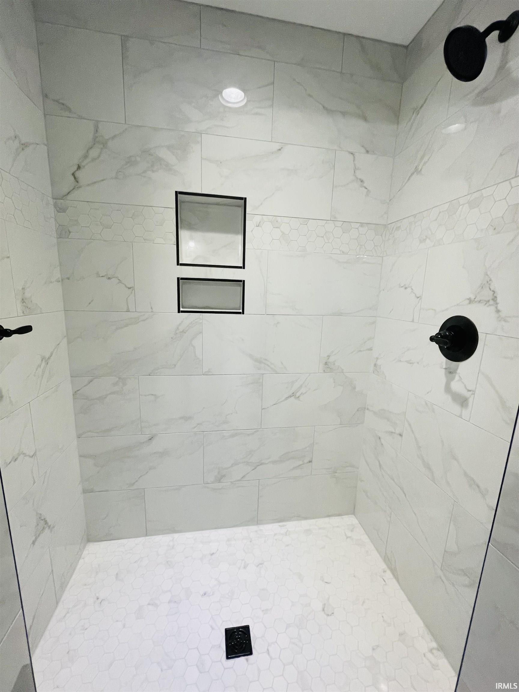 14198 Escondida Cove Fort Wayne, IN 46845 - Photo 21 of 28