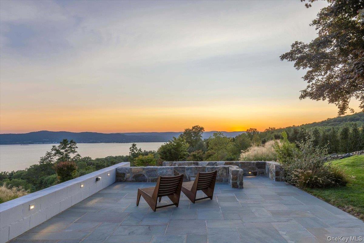 15 Finney Farm Road Croton-on-Hudson, NY 10520 - Photo 20 of 32 Main House Patio at Dusk