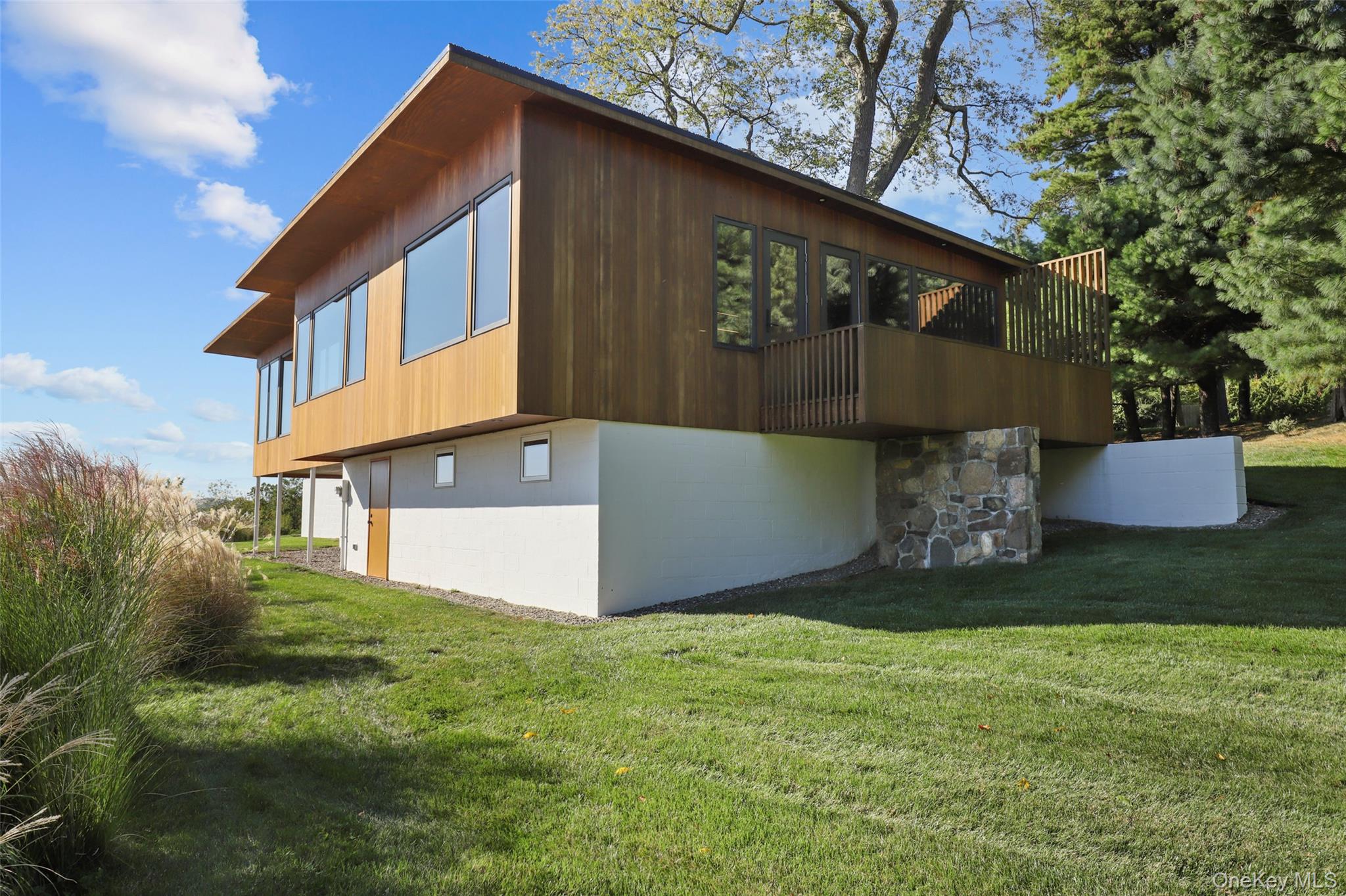 15 Finney Farm Road Croton-on-Hudson, NY 10520 - Photo 2 of 32 Main House South Facing