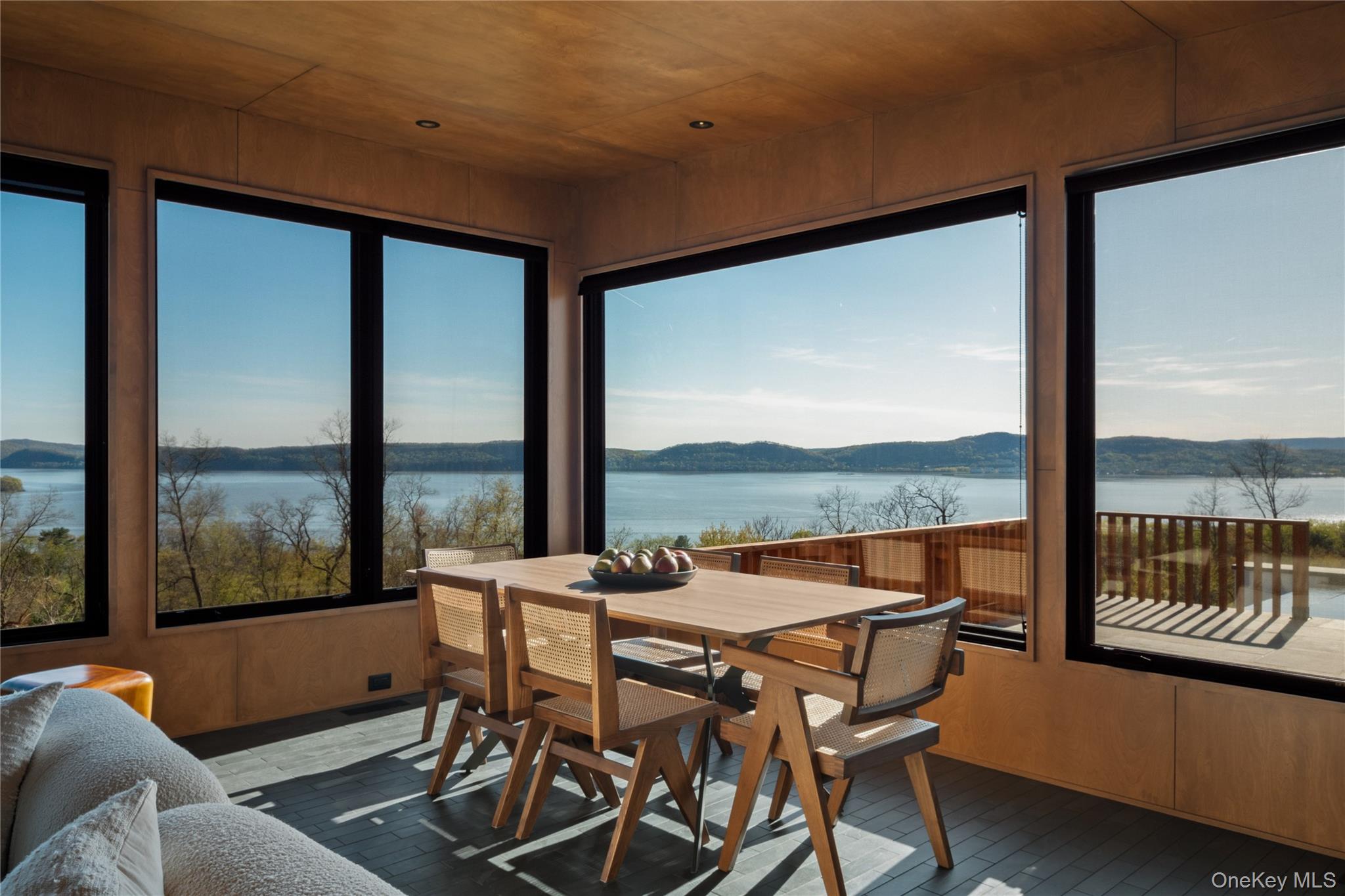 15 Finney Farm Road Croton-on-Hudson, NY 10520 - Photo 27 of 32 Guest / Pool House Dining Area