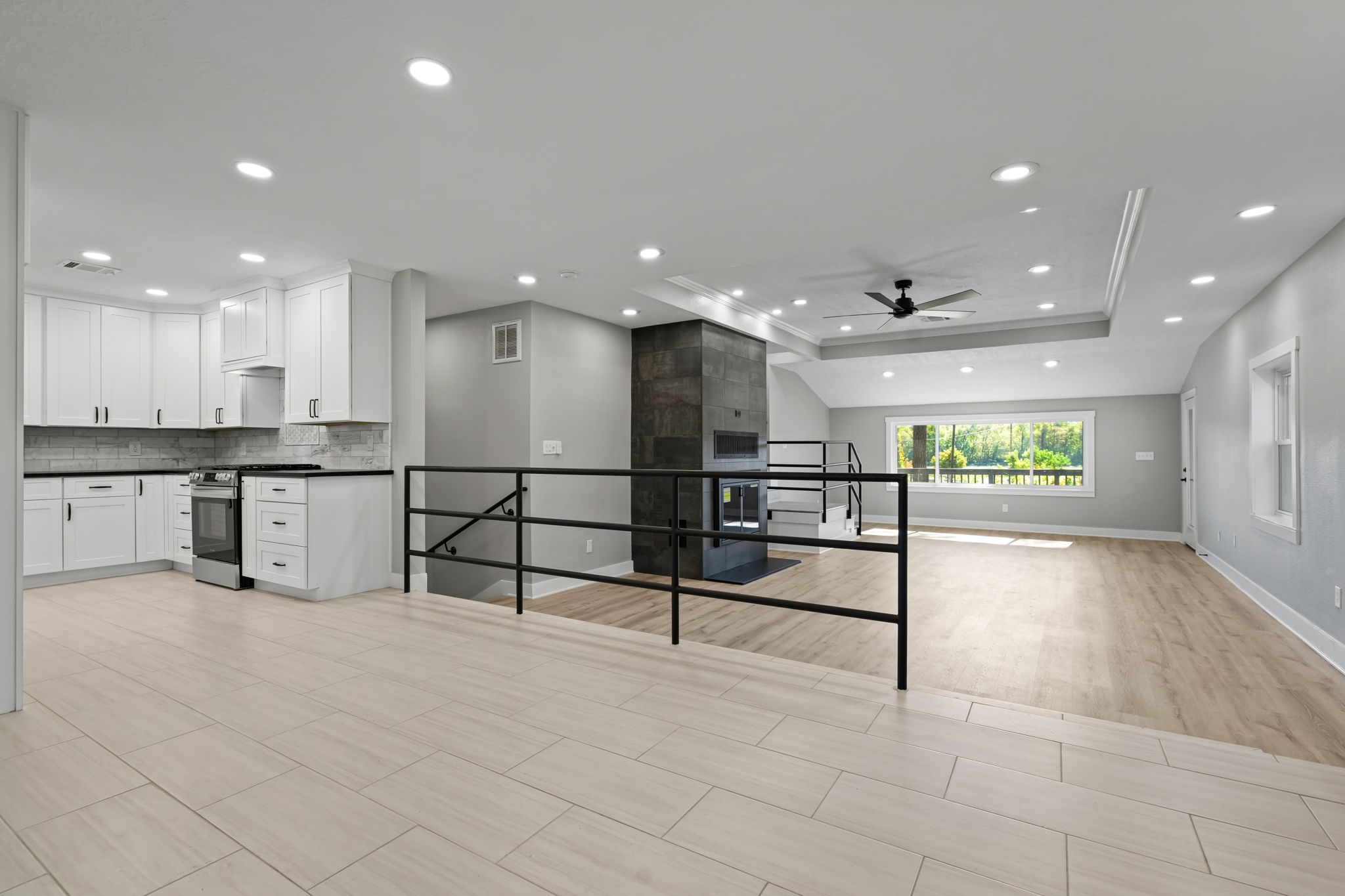 284 Hackberry Street Trinity, TX 75862 - Photo 4 of 42 Plenty of space and ample natural light