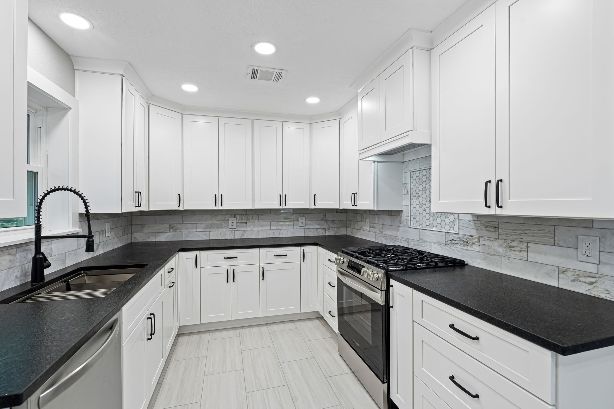 284 Hackberry Street Trinity, TX 75862 - Photo 7 of 42 Plenty of storage and countertop space.