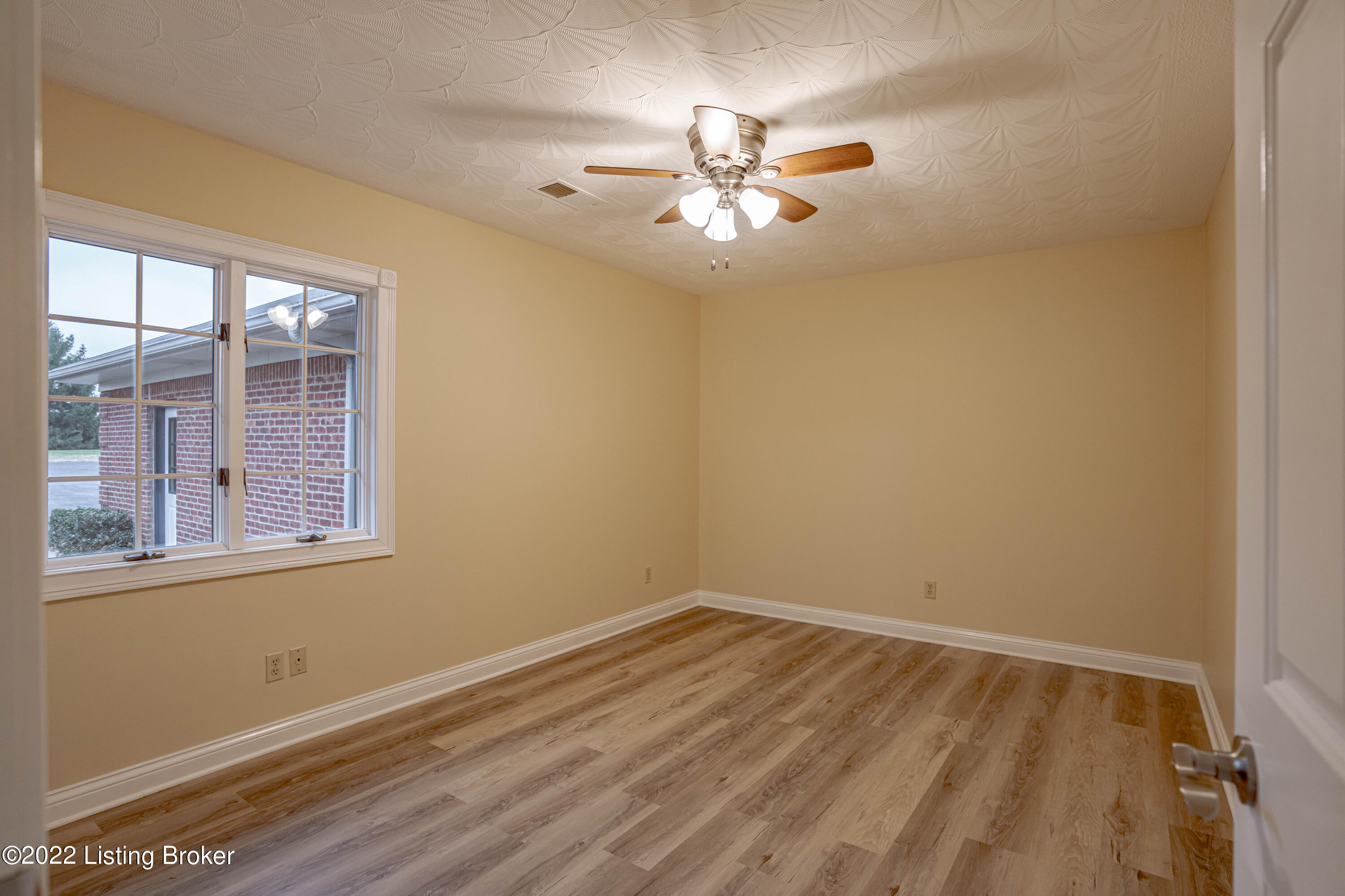 1032 Stone House Ridge Road Bardstown, KY 40004 - Photo 38 of 97 38