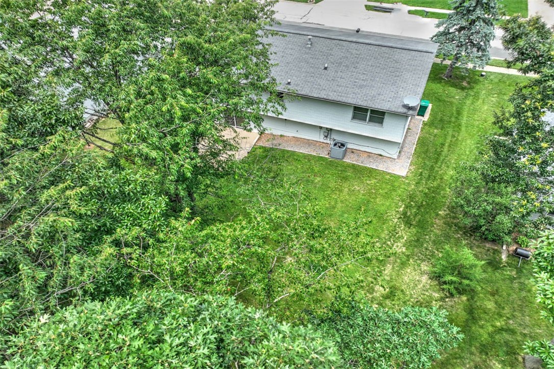 1545 Highland Place Decatur, IL 62526 - Photo 5 of 31