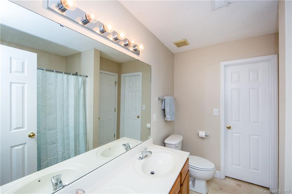 11108 Palestrina Road, Unit 162 Charlotte, NC 28215 - Photo 16 of 23 Gallery Image 16