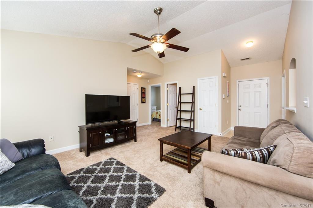 11108 Palestrina Road, Unit 162 Charlotte, NC 28215 - Photo 6 of 23 Gallery Image 6
