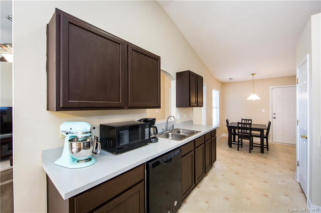 11108 Palestrina Road, Unit 162 Charlotte, NC 28215 - Photo 10 of 23 Gallery Image 10
