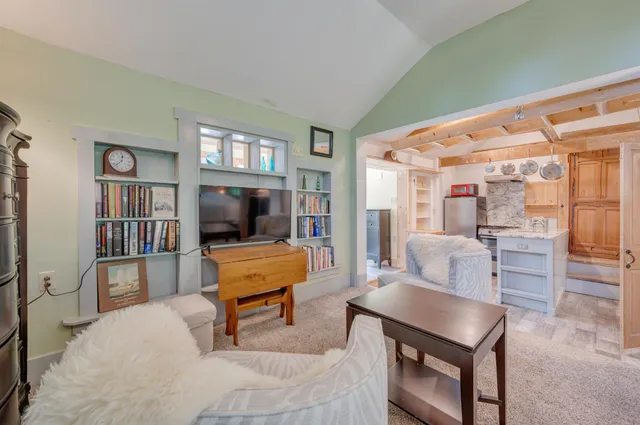 $470,000 | 10 Dodge Hill Road, South Sutton, NH 03273