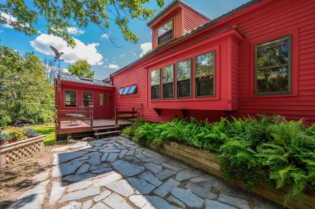 $470,000 | 10 Dodge Hill Road, South Sutton, NH 03273