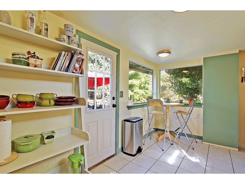 3908 Southwest Rose Street Seattle, WA 98136 - Photo 8 of 15 Gallery Image 8