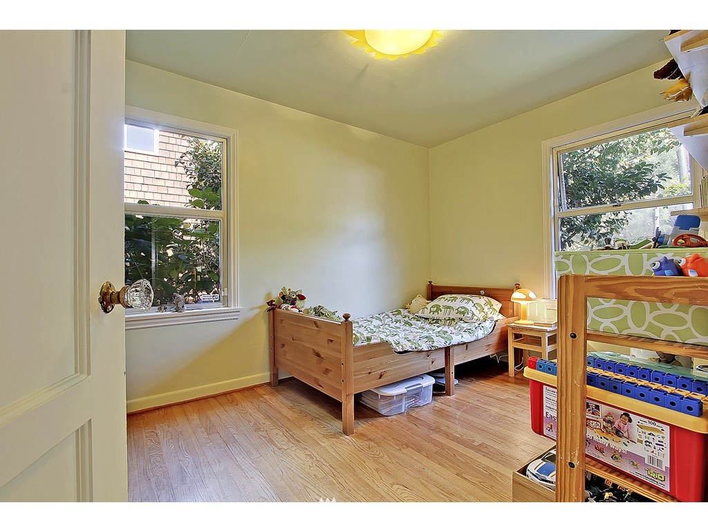 3908 Southwest Rose Street Seattle, WA 98136 - Photo 10 of 15 Gallery Image 10