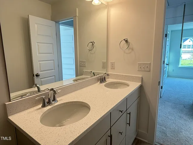 $399,900 | 701 Highview Drive, Benson, NC 27504