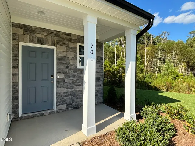 $399,900 | 701 Highview Drive, Benson, NC 27504