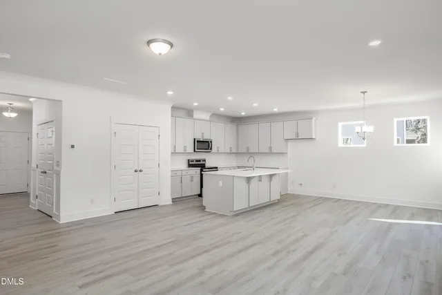 $399,900 | 701 Highview Drive, Benson, NC 27504