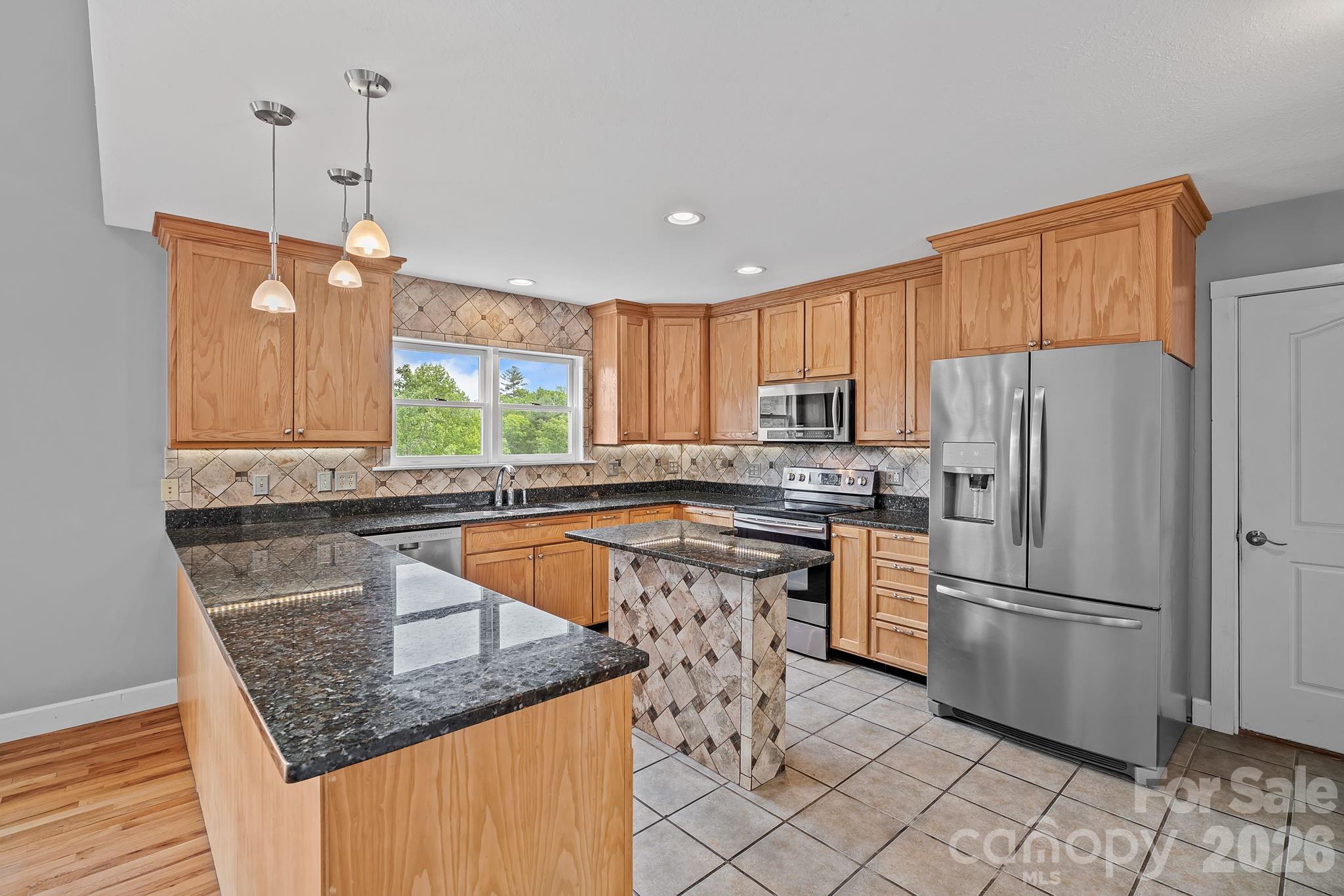 77 Paradise Ridge Marshall, NC 28753 - Photo 11 of 43