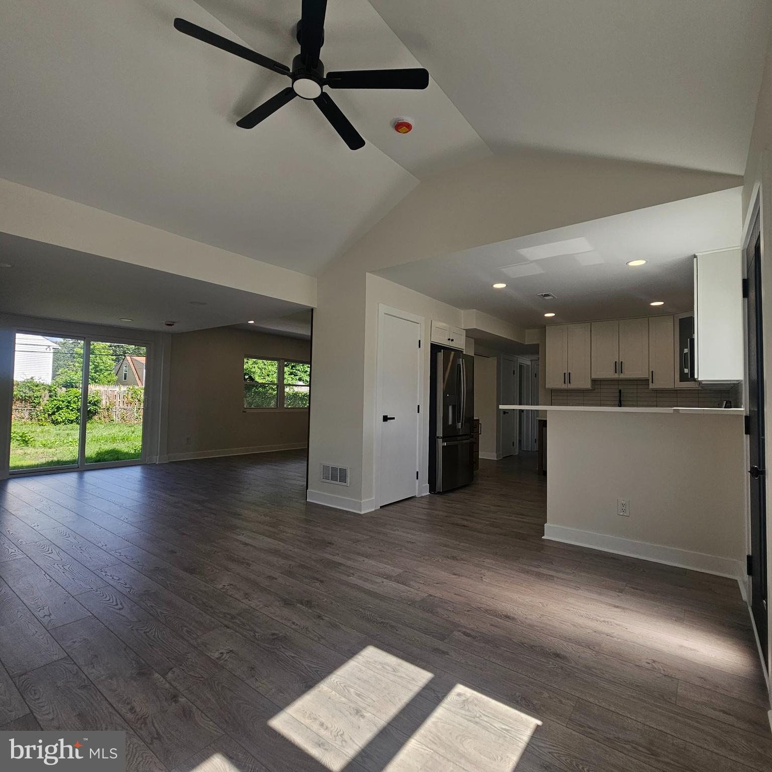9215 Andover Road Philadelphia, PA 19114 - Photo 14 of 28