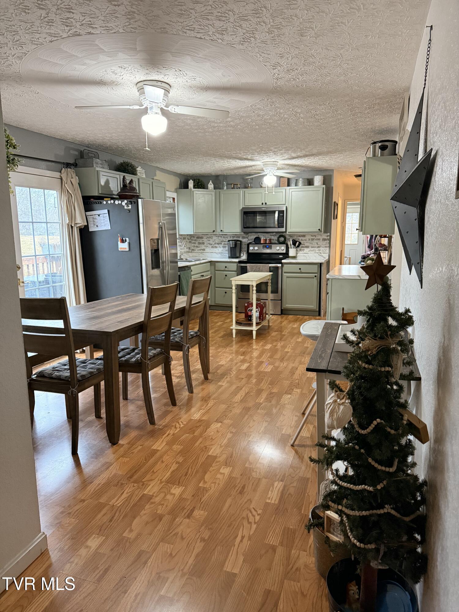 864 Big Smith Ridge Road Clintwood, VA 24228 - Photo 6 of 28 1000019299