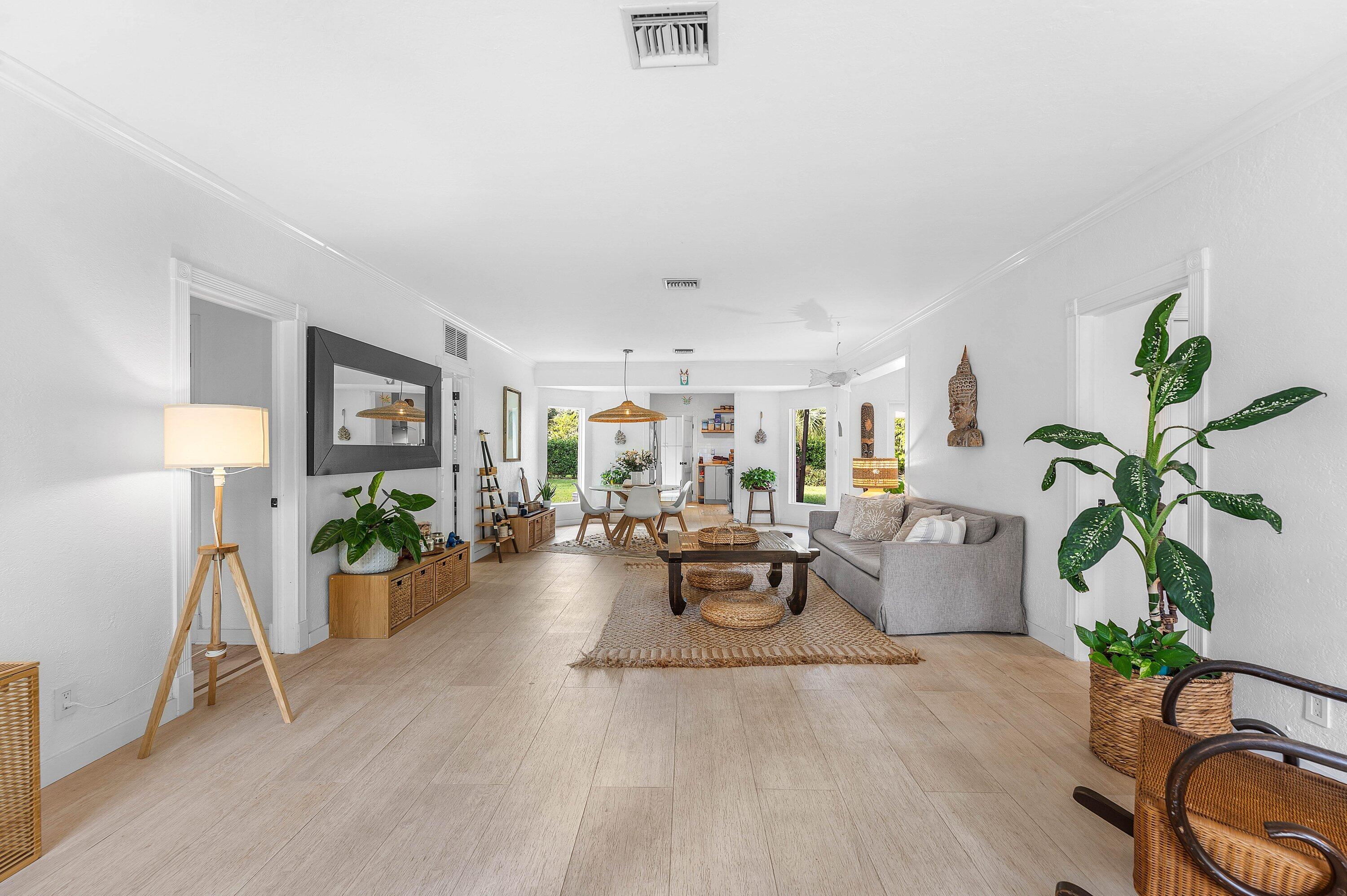 2573 Southwest 30th Terrace Fort Lauderdale, FL 33312 - Photo 20 of 44 a living room with furniture and potted plant